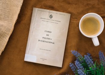 Curso de Política Internacional. Carlos Real De Azúa