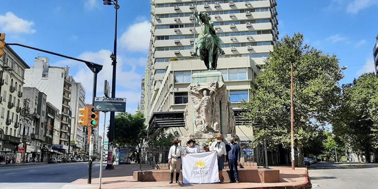 Uruguay tiene su mes de la Tradición Criolla