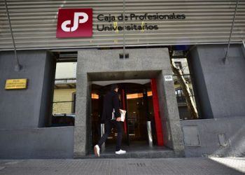 Los dos proyectos de ley sobre la Caja de Profesionales Universitarios que los expertos analizan para su reforma