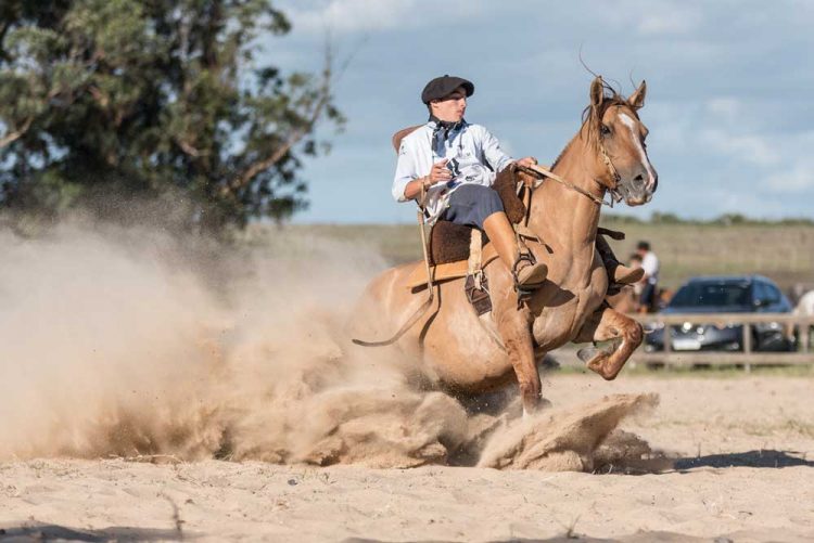 Los jinetes y sus Criollos exhibieron toda su destreza en Maldonado