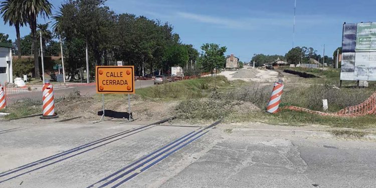 Comerciantes y vecinos afectados por tren de UPM