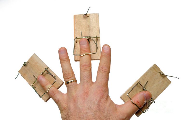 Uruguayos engrampados