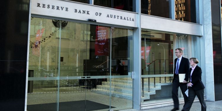 Banco Central de Australia lidera esfuerzos del gobierno para asistir a las pymes