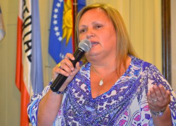 Ana Bentaberri: “El desempleo en San José se incrementó muchísimo, pero hoy se está revirtiendo la situación”