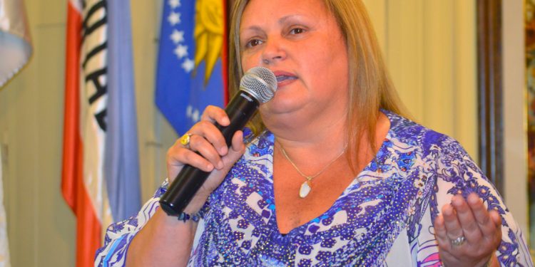 Ana Bentaberri: “El desempleo en San José se incrementó muchísimo, pero hoy se está revirtiendo la situación”