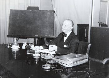 François Perroux : no hay desarrollo económico sin desarrollo social y cultural