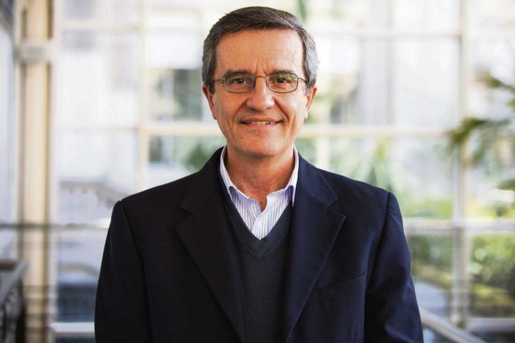 Pedro Gaudiano: “Hay una leyenda negra que oculta que Artigas era profundamente católico”