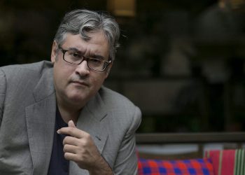 Una biblioteca en el oasis: los 60 libros que recomienda Juan Manuel de Prada