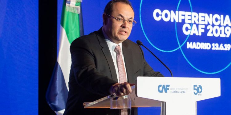CAF: el modélico banco de desarrollo regional que resiste a la “politización”