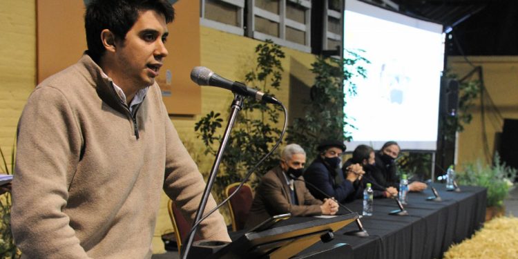 Felipe Paullier: “El desempleo juvenil ronda el 30%, lo que implica que se necesitan soluciones específicas”