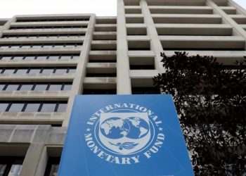 FMI recomienda reducir exenciones y costos fiscales para hacer frente a la pandemia