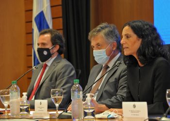 Gobierno anunció “beneficios especiales” en tarifas de UTE y Antel dentro de la batería de medidas