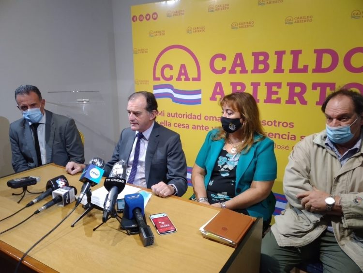 Cabildo Abierto rechaza extender el plazo para recoger firmas contra la LUC