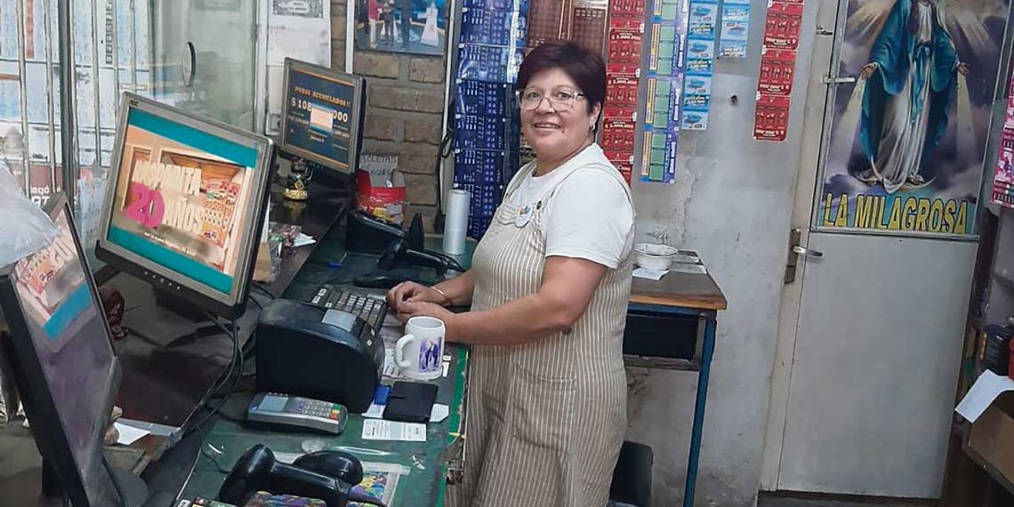 Un comercio de barrio donde se vive la realidad social