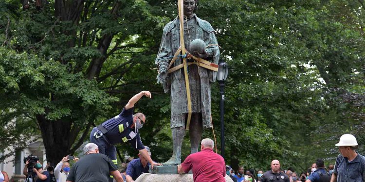 La cultura de cancelación y las élites corruptas que ejercen caprichosamente su poder