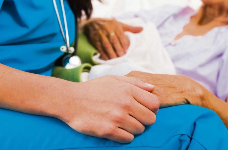 Médicos solicitan participar del debate sobre el proyecto de ley de eutanasia