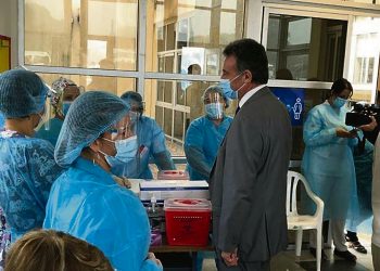 Avances en la vacunación estarían dando los primeros resultados positivos