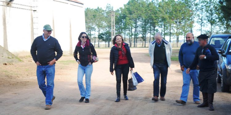 Tres generaciones de gaúchos-orientales dedicados a la producción agropecuaria en nuestro país
