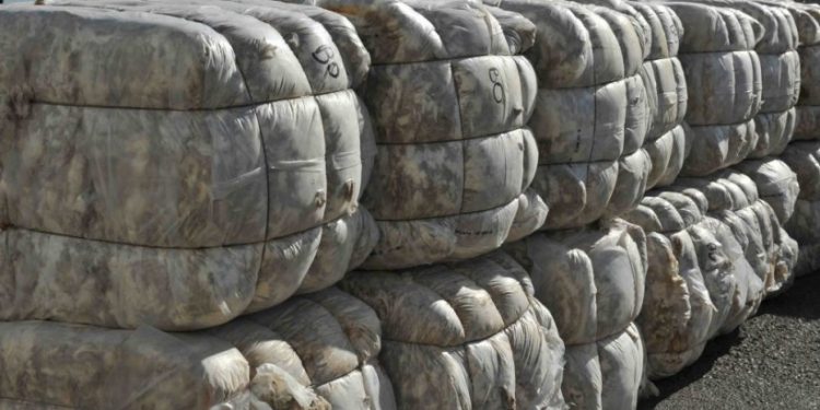 La lana bajó 26 centavos