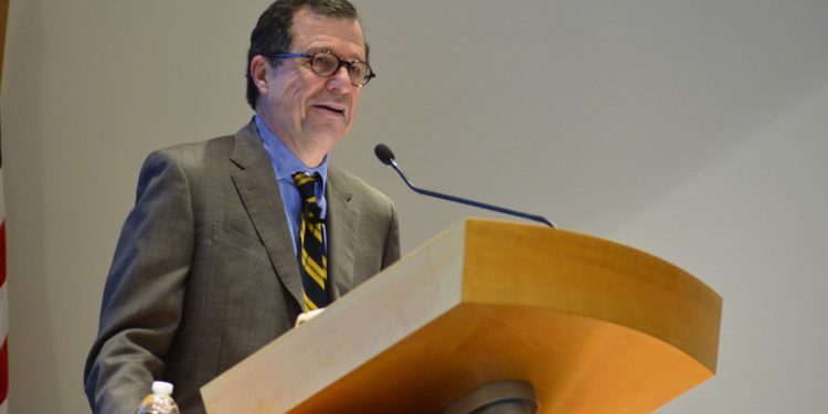 Sebastián Edwards: “El tema de la desigualdad es serio y verdadero y hay que enfrentarlo con realismo”