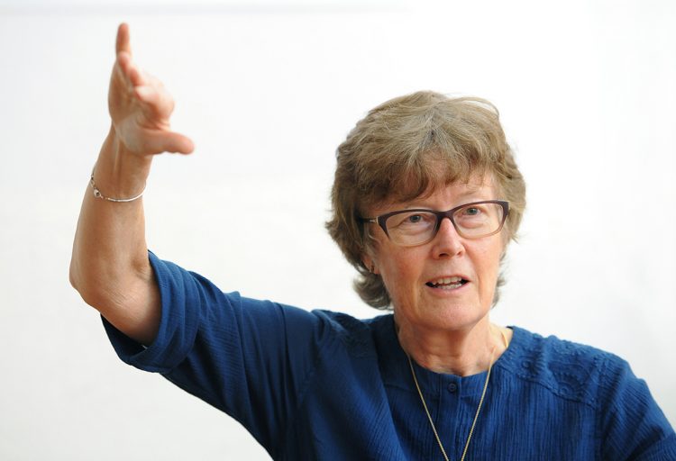 Cambio de paradigma en la enseñanza de la economía