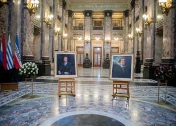 La política no se hace solo con consignas