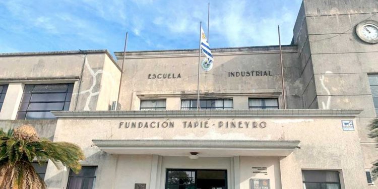 Los trabajadores quieren mantener sus empleos, no vivir del asistencialismo