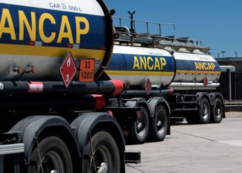 Alza de combustibles reaviva discusión sobre ANCAP