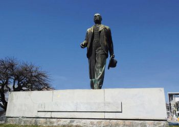 Herrera: con los intereses permanentes de una sociedad no se juega