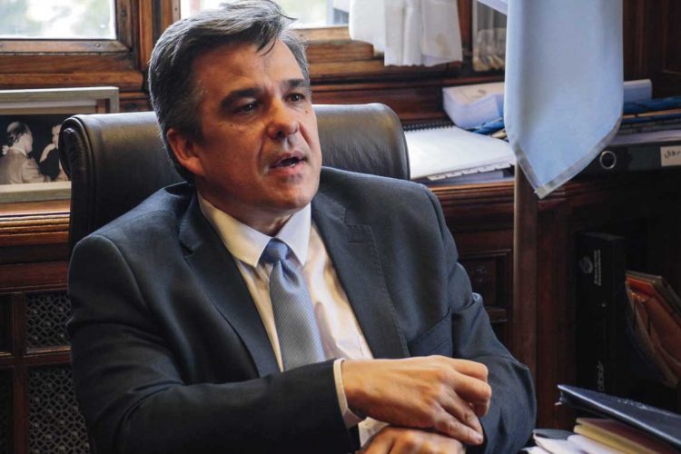 Carlos Camy: “Coalición de partidos distintos nos obliga a dialogar y enriquece la política”