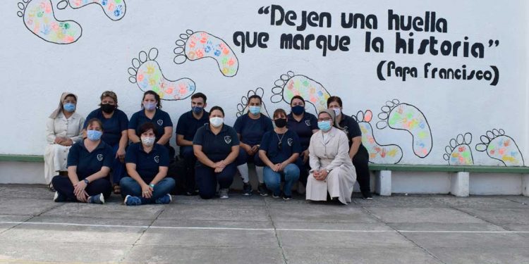 Colegio Madre Carmen: El apostolado de educar