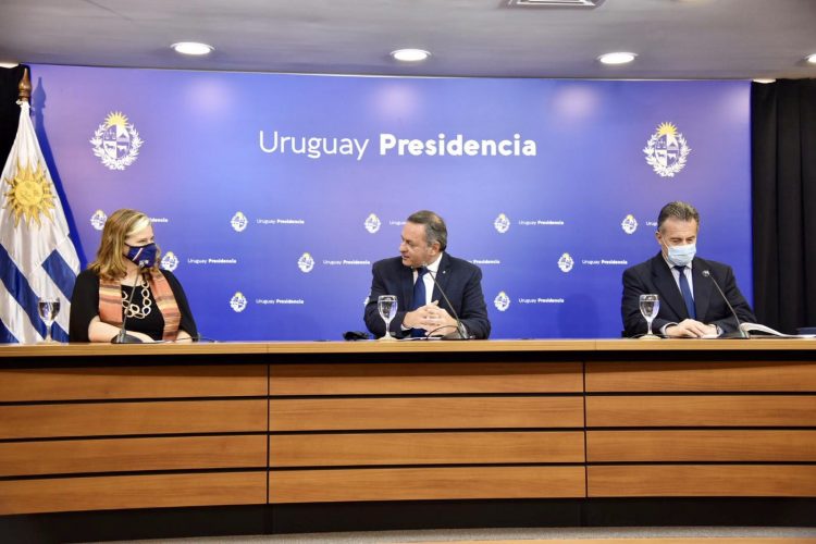 Sensible baja de contagios y casos graves a días de la interpelación