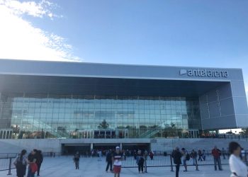 Denuncia penal por construcción del Antel Arena