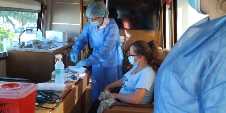 Uruguay evitó colapso sanitario y continúa  proceso de inmunización