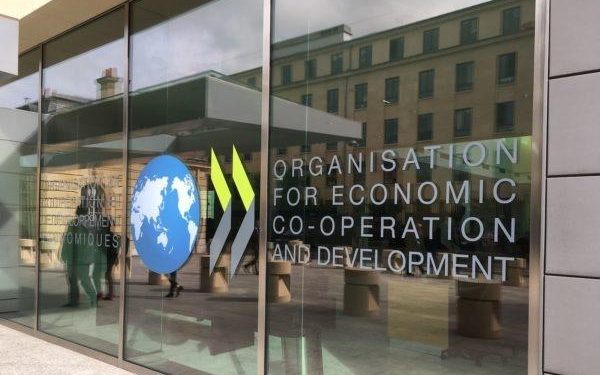 FMI, OCDE y la ruta del cipayismo fiscal