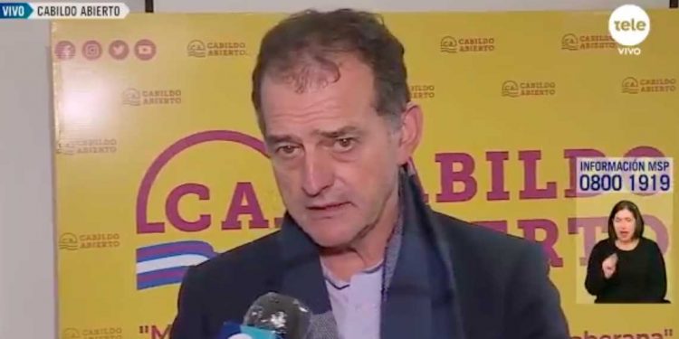 Los principales socios de la coalición se lanzaron en defensa de la LUC