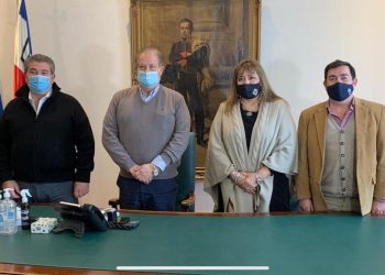 MVOT firma acuerdo para viviendas en Tacuarembó