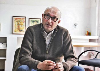 “El periodismo es uno de esos trabajos insustituibles por una máquina”