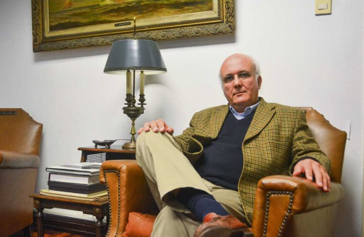 “La rigidez creciente del mercado laboral destruirá más puestos de trabajo en estos años”