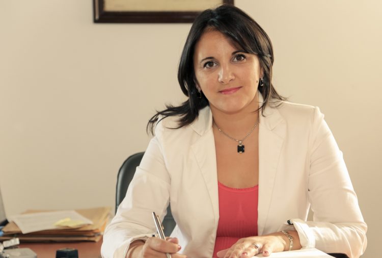 Salto está perdiendo sus motores productivos, dijo la Dra. Eguiluz