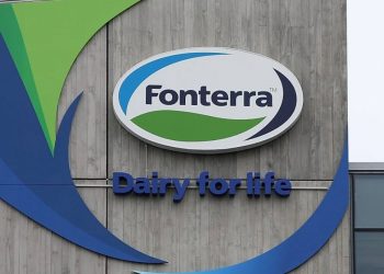 Fonterra sigue ajustando a la baja pero mantiene su promedio por encima de agosto de 2019