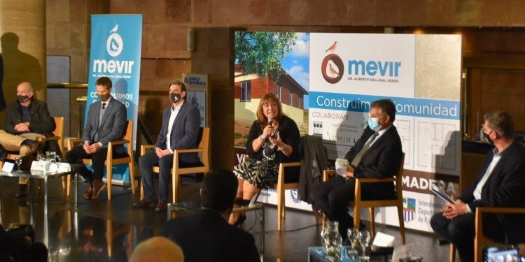Se lanzó el plan de viviendas sustentables de Mevir