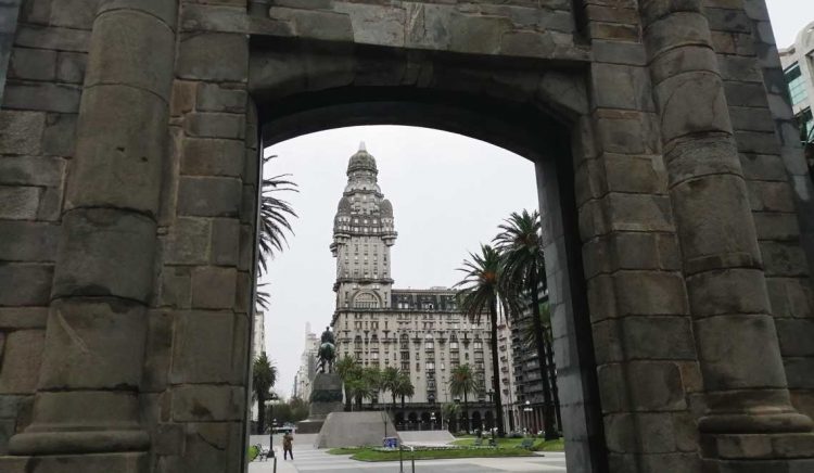 Palacio Salvo: Un referente de Montevideo que inicia su restauración