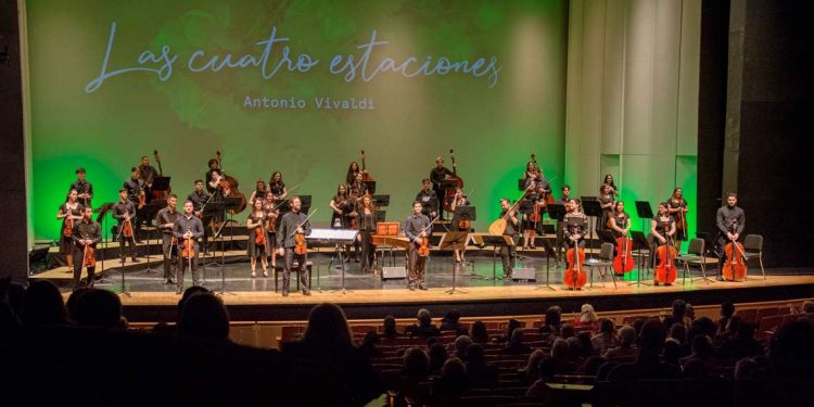 El arte es lo único que puede convertir una población en un pueblo