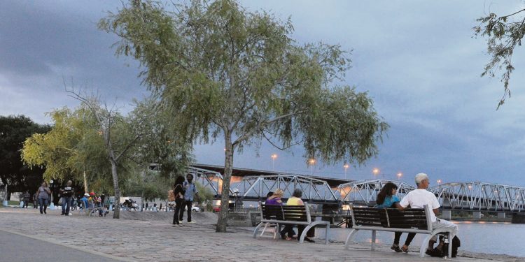 Apertura de fronteras provocaría “gran avalancha de argentinos” a Uruguay