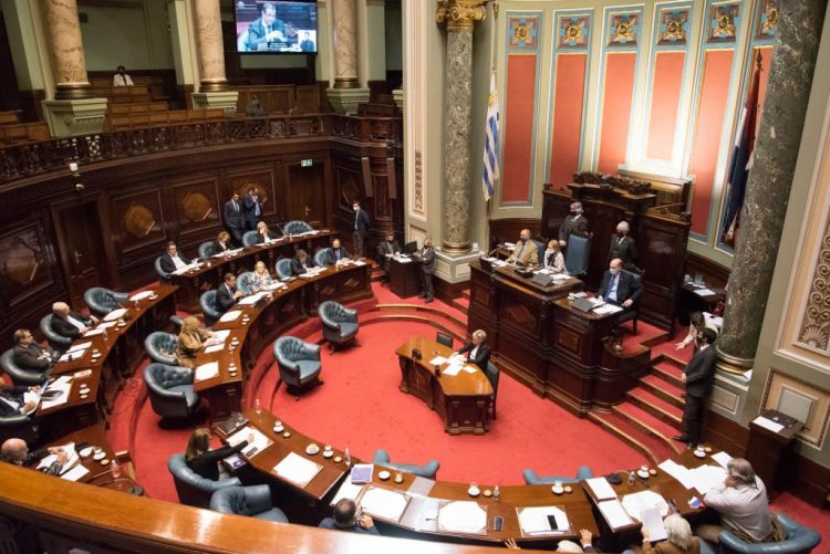 Interpelación: moción de la coalición incluye solicitud de adenda y creación de unidad reguladora