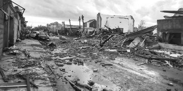 El viento nos dejará: Dolores después del tornado