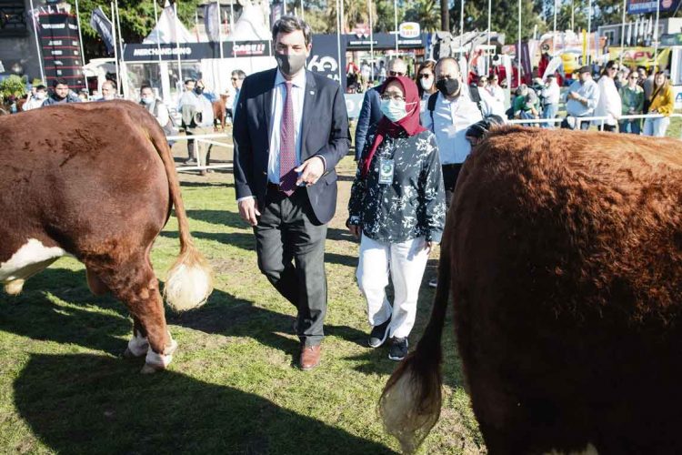 Embajadora de Indonesia destaca posición estratégica de Uruguay