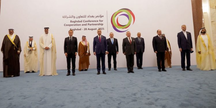 Sauditas e iraníes se sientan a la mesa en Bagdad