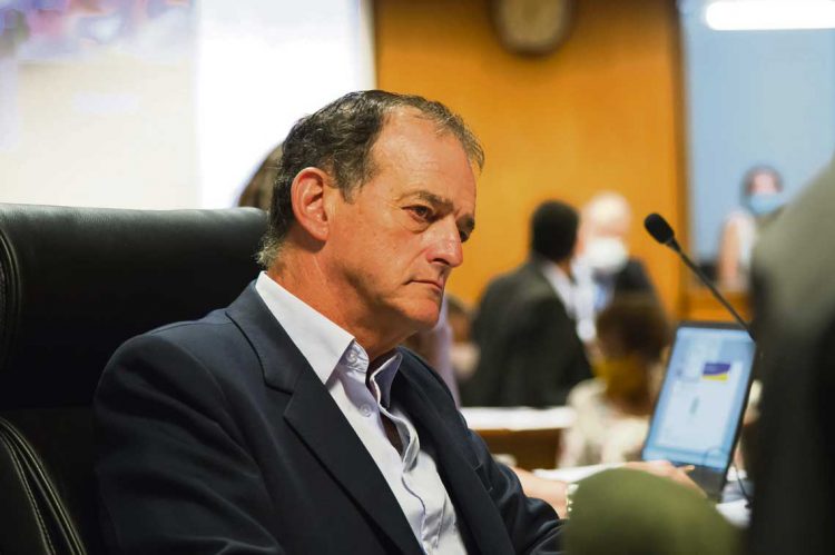 Manini Ríos: “Quizás estén preocupados de que cortemos las varias ‘calesitas’”